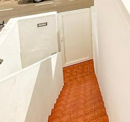 The Sunny Attic Private Attic With Sunny Terrace Daire Playa Honda (Lanzarote)