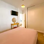 شقة The Sunny Attic Private Attic With Sunny Terrace بلايا هوندا