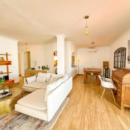 The Sunny Attic Private Attic With Sunny Terrace *